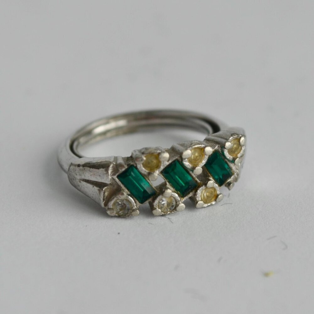 Avon Vintage Ring Silver Green White CZ Size 5.5